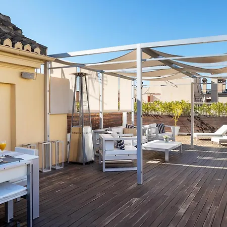 Ganivet Luxury Penthouse Apartment *