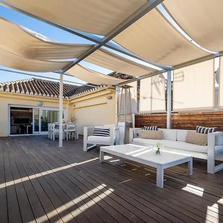 Ganivet Luxury Penthouse Apartment *